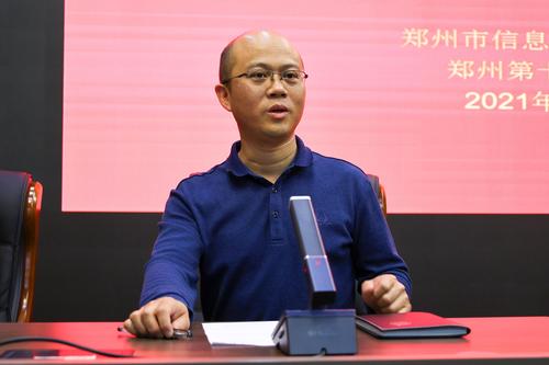 （1）副校长王宏亮讲解生命教育的重要性