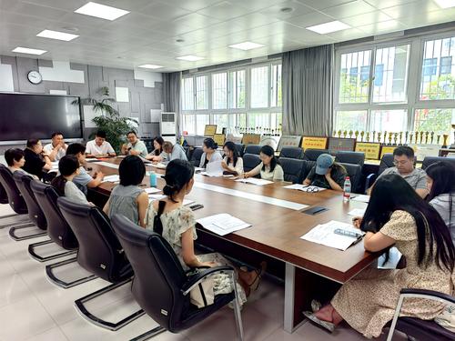 1新生班主任工作会