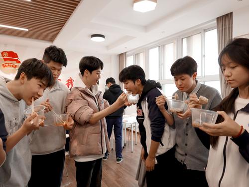 5吃着自己包的饺子就是香