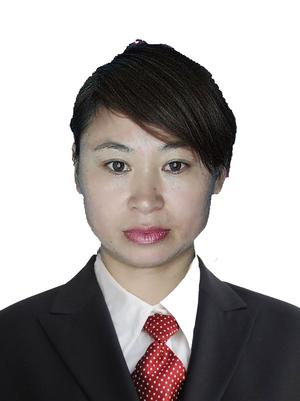 刘巧玲，负责新闻宣传、新媒体及毕业生去向跟踪。