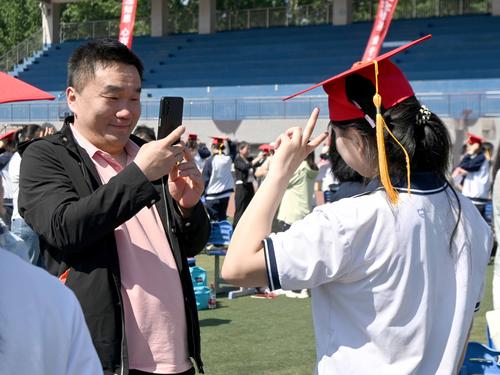9.父母认真记录孩子成长的每一刻