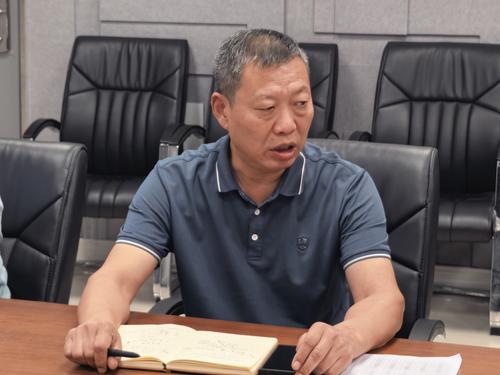 3副校长张继波发言